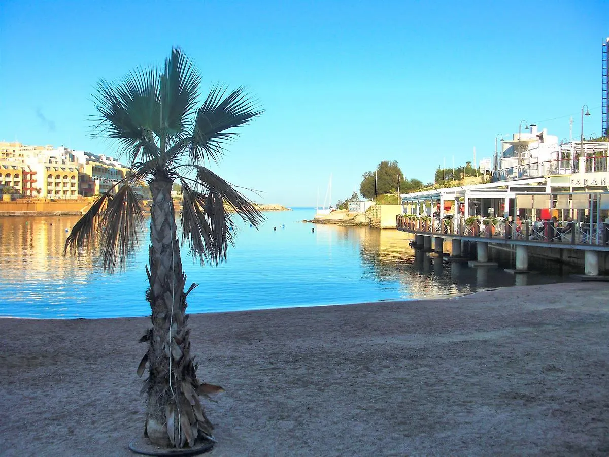 Spinola Court Apartment With Pool And Close To Beach St Julians Center Saint Julian's